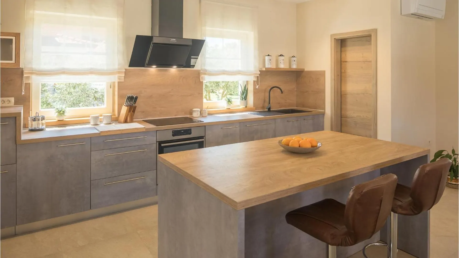 Stunning Home In Umag With Wifi 0*,