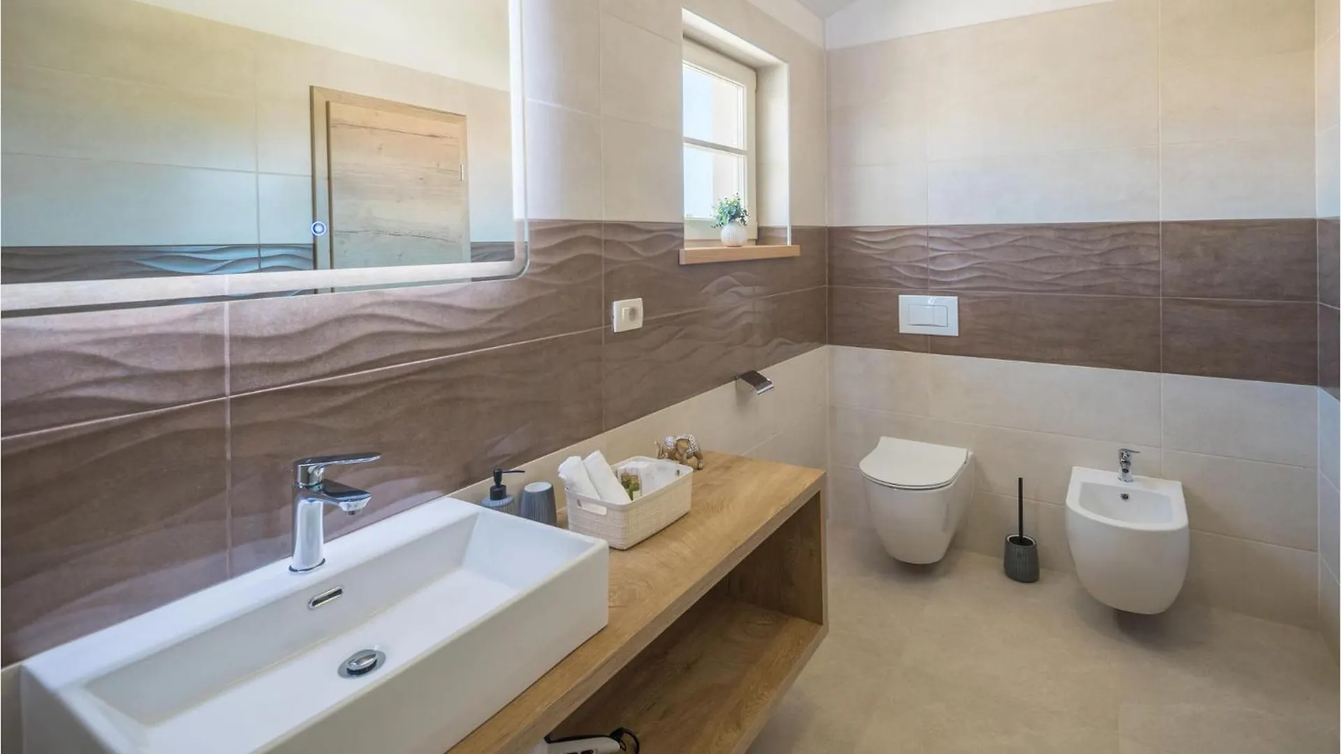 Stunning Home In Umag With Wifi 0*,  Croazia